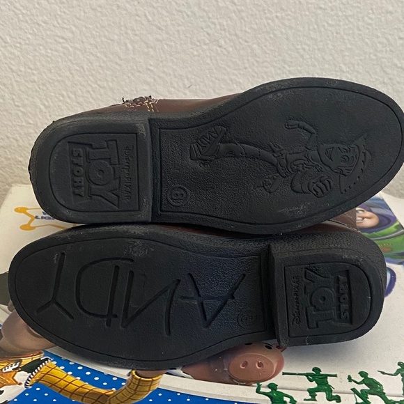 Disney Shoes Disney Pixar Woody Toy Story Light Up Brown Cowboy Boots Size 8 Poshmark